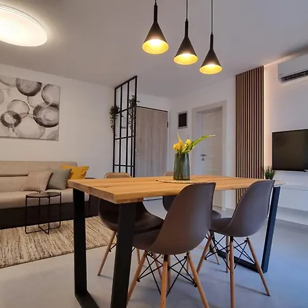 Marin, Near Medulin Апартаменты *